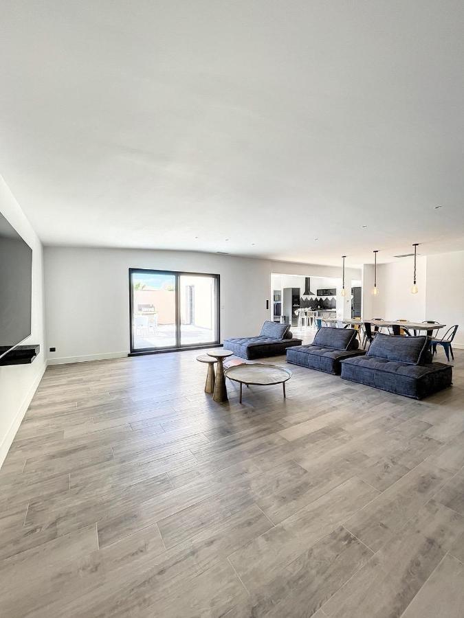Villa 400m2 piscine intérieure chauffée Agde Extérieur photo